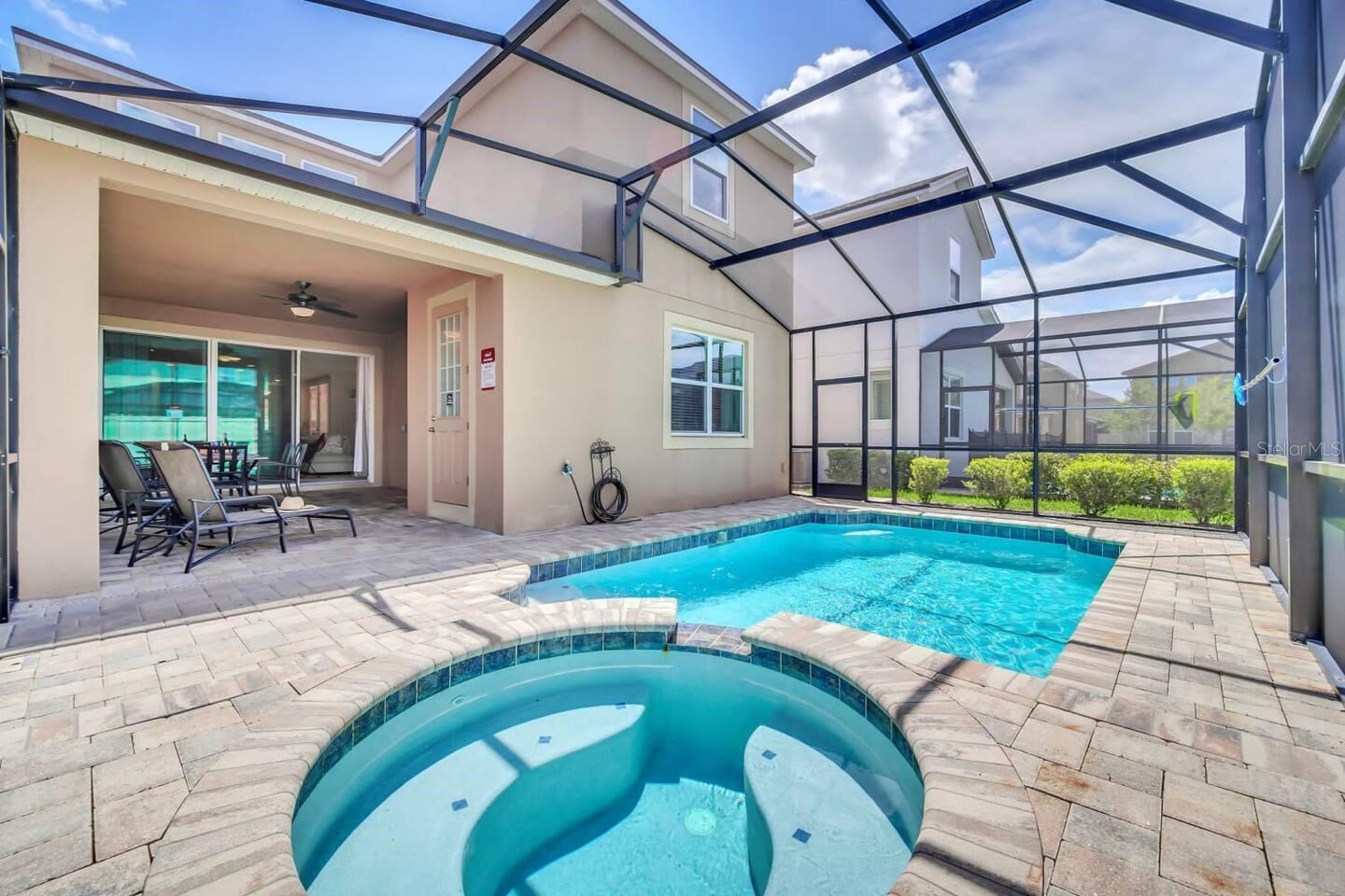 SOLARA RESORT - Residential Lease