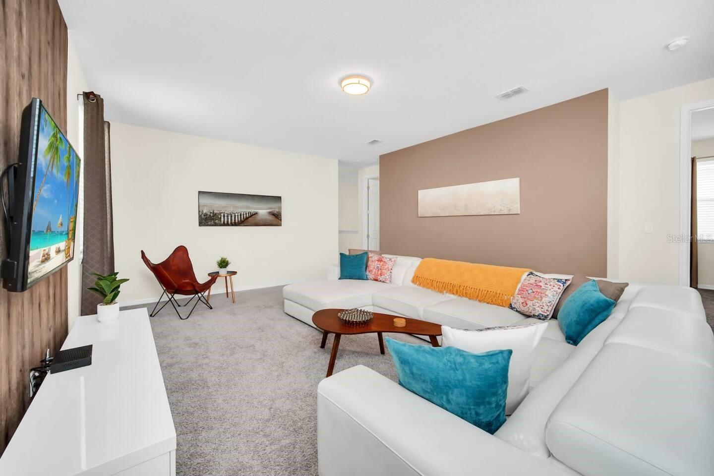 SOLARA RESORT - Residential Lease