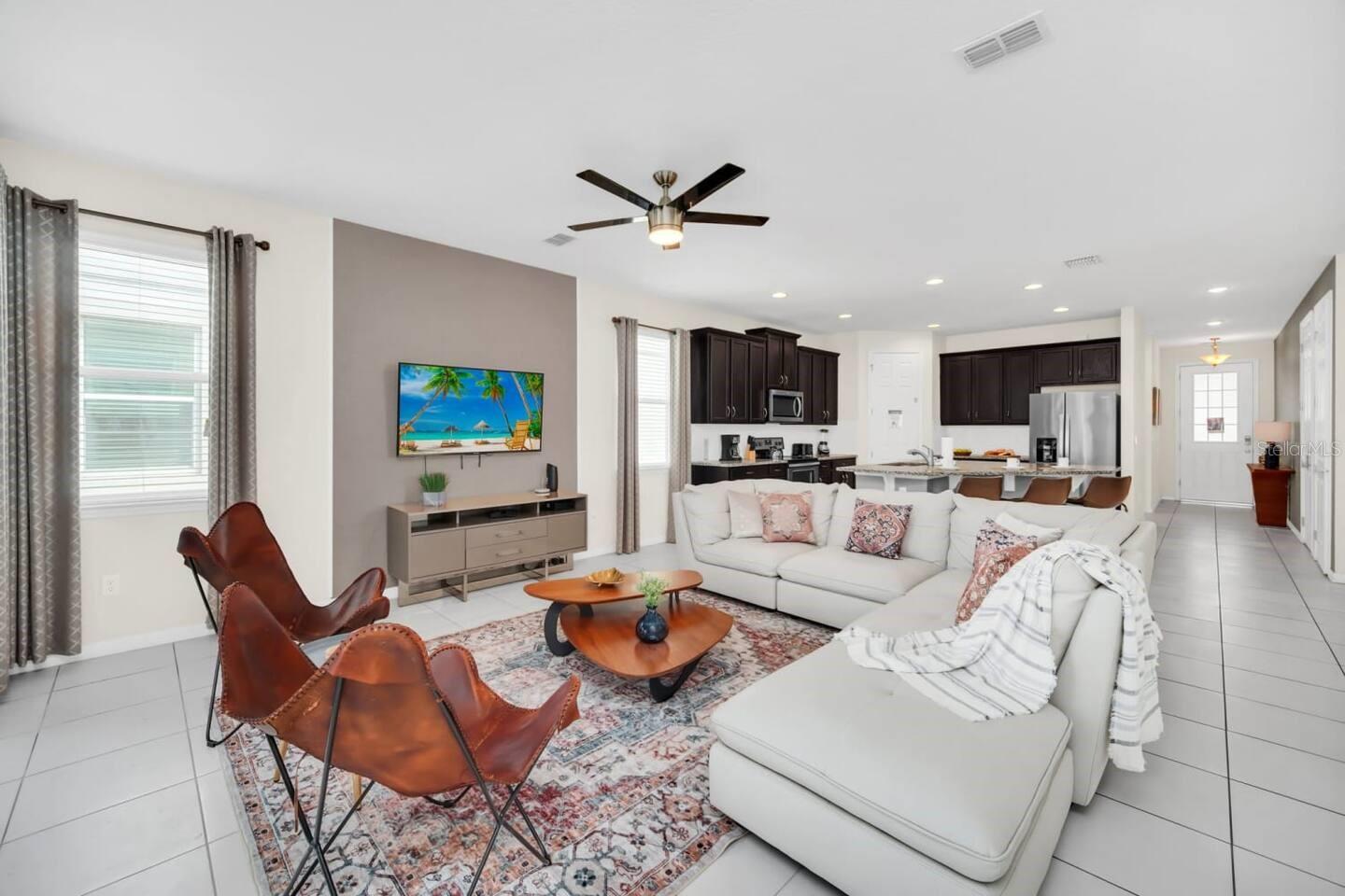 SOLARA RESORT - Residential Lease