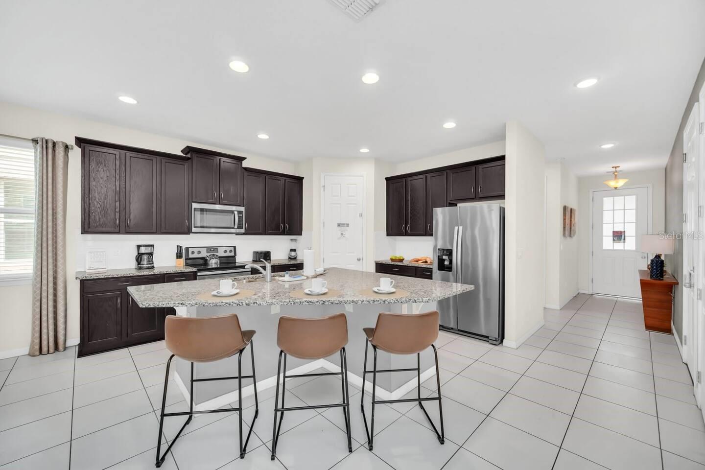 SOLARA RESORT - Residential Lease