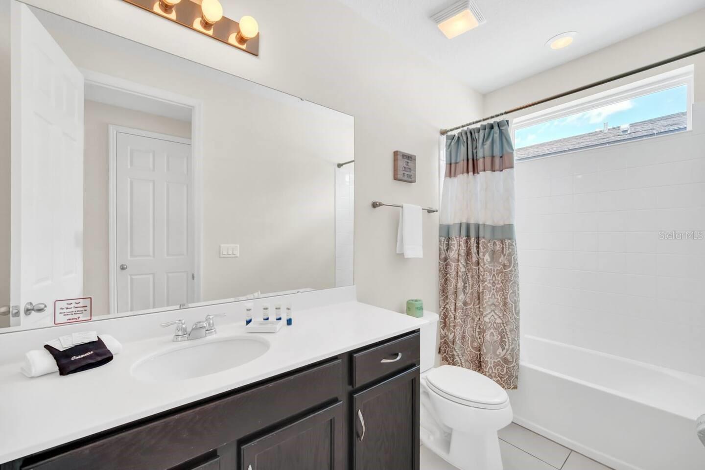 SOLARA RESORT - Residential Lease