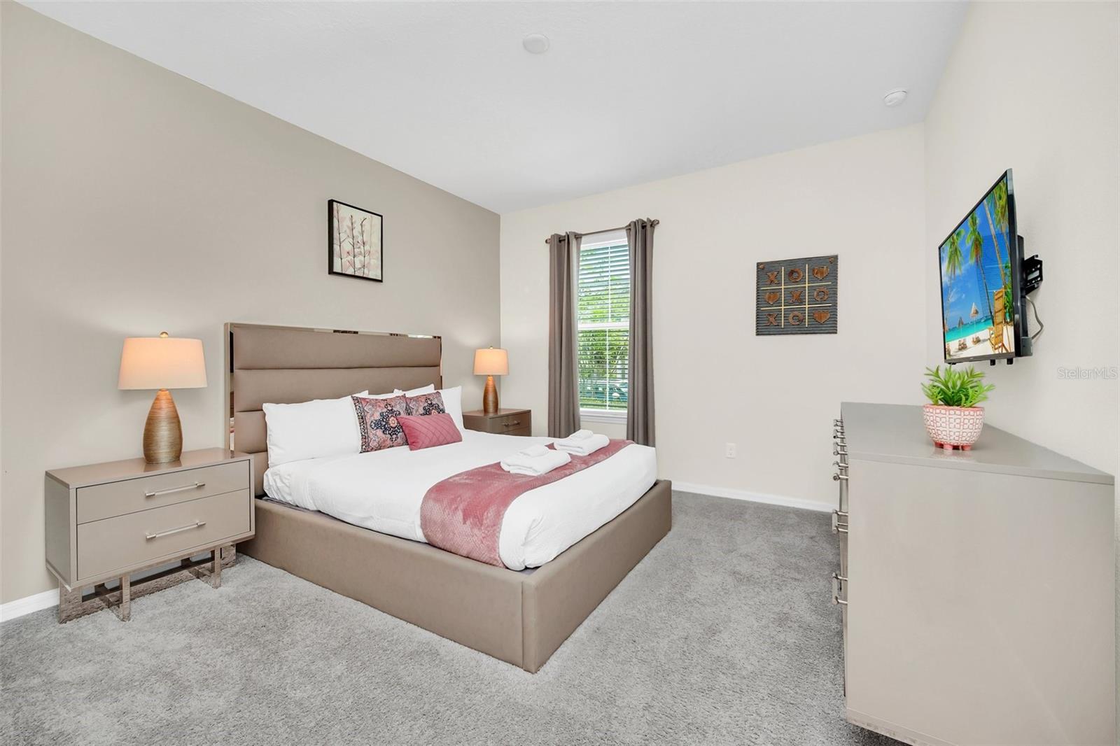 SOLARA RESORT - Residential Lease