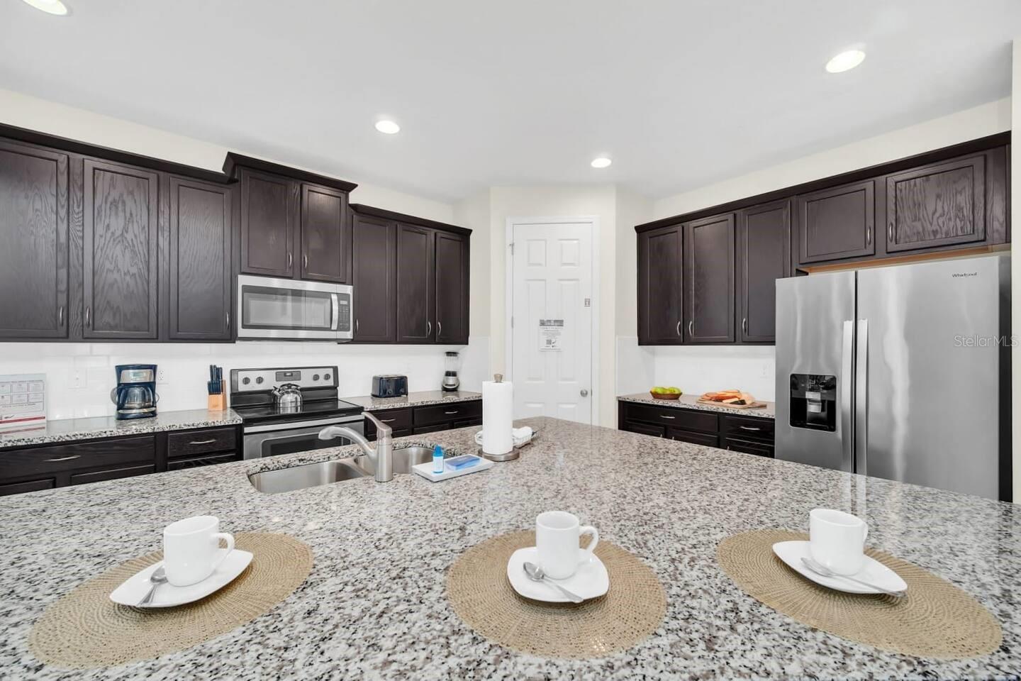 SOLARA RESORT - Residential Lease