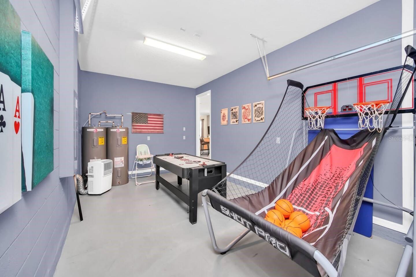 SOLARA RESORT - Residential Lease