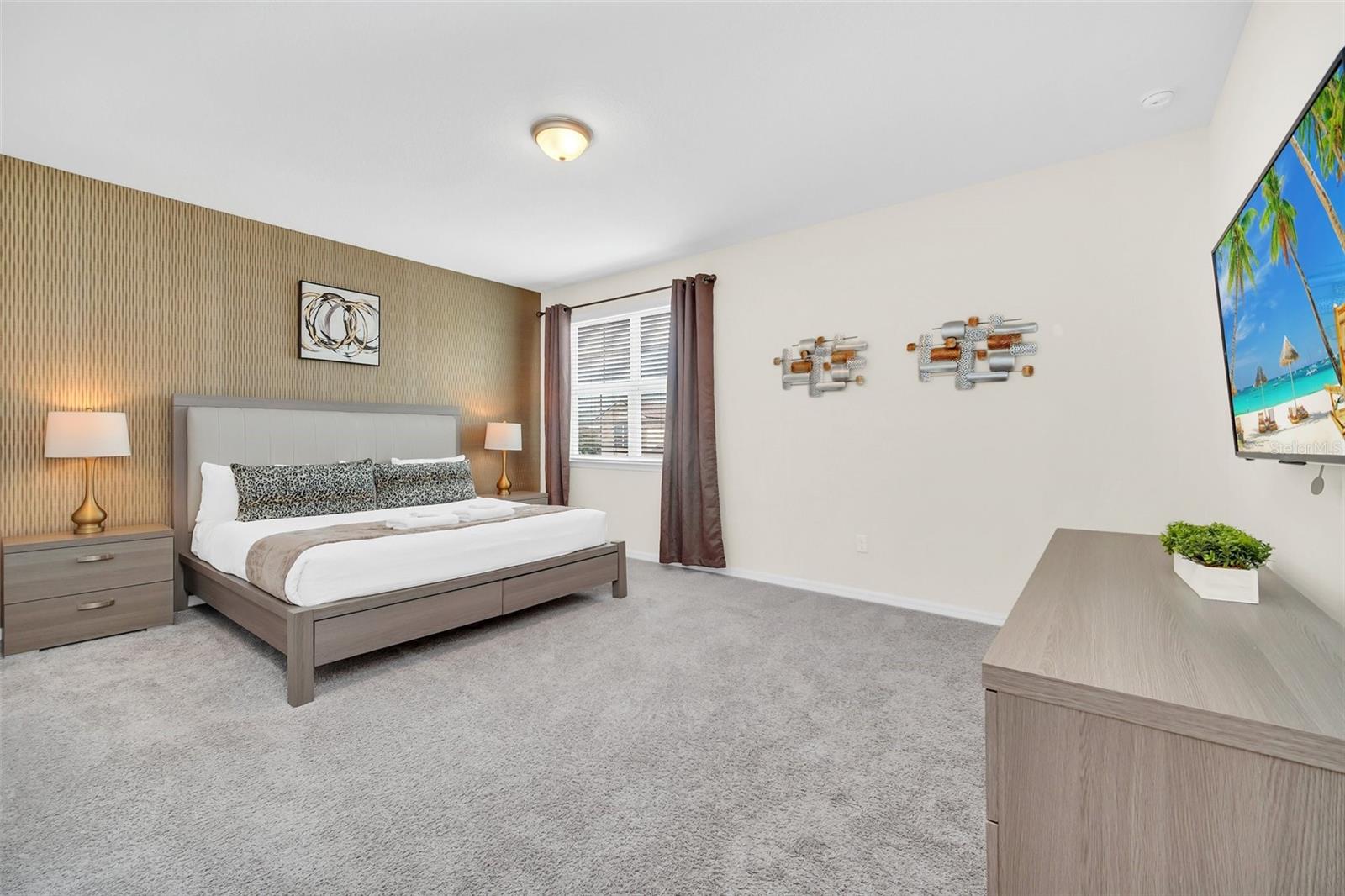 SOLARA RESORT - Residential Lease