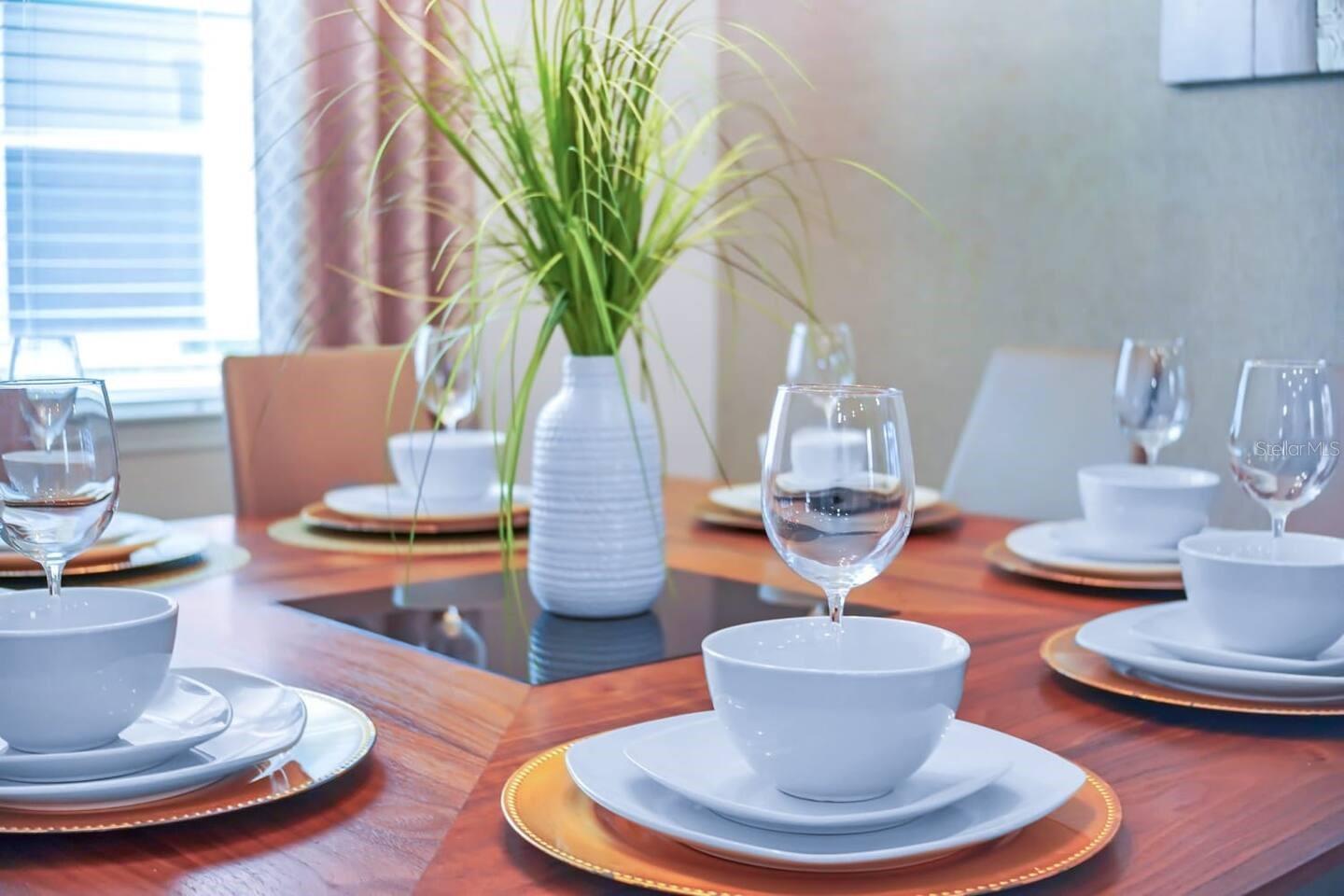 SOLARA RESORT - Residential Lease