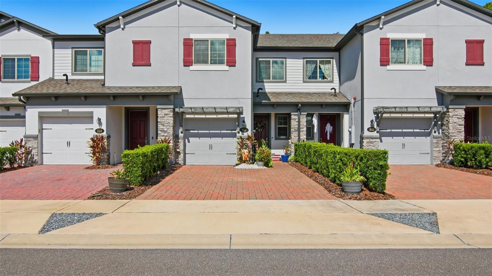 212 EVERTREE LOOP