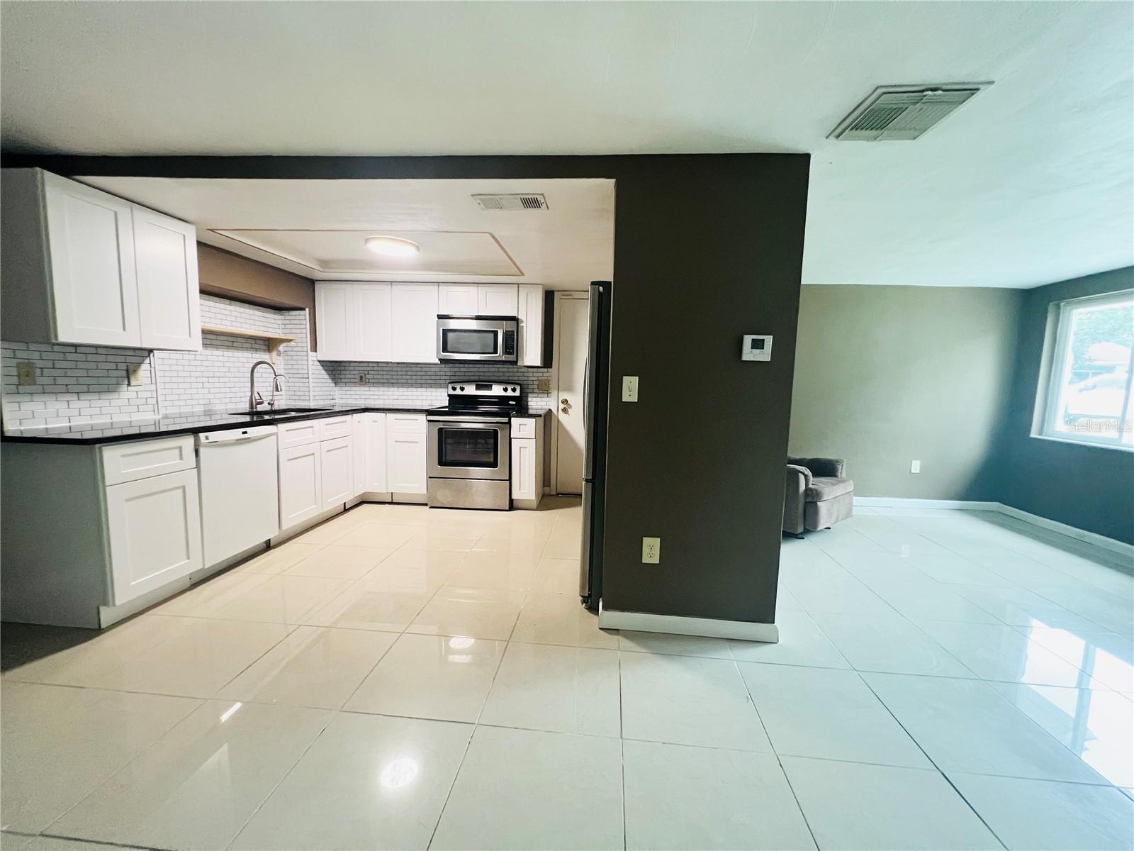 BEACON SQUARE - Residential