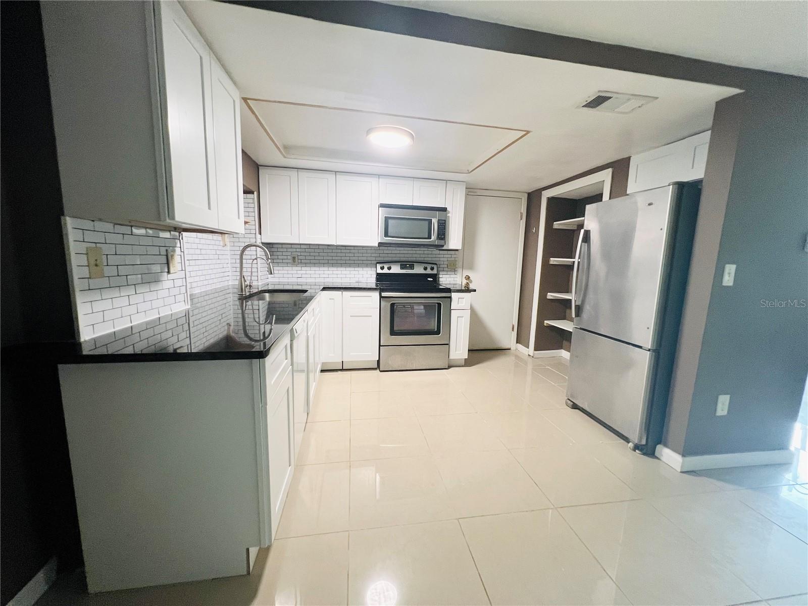 BEACON SQUARE - Residential