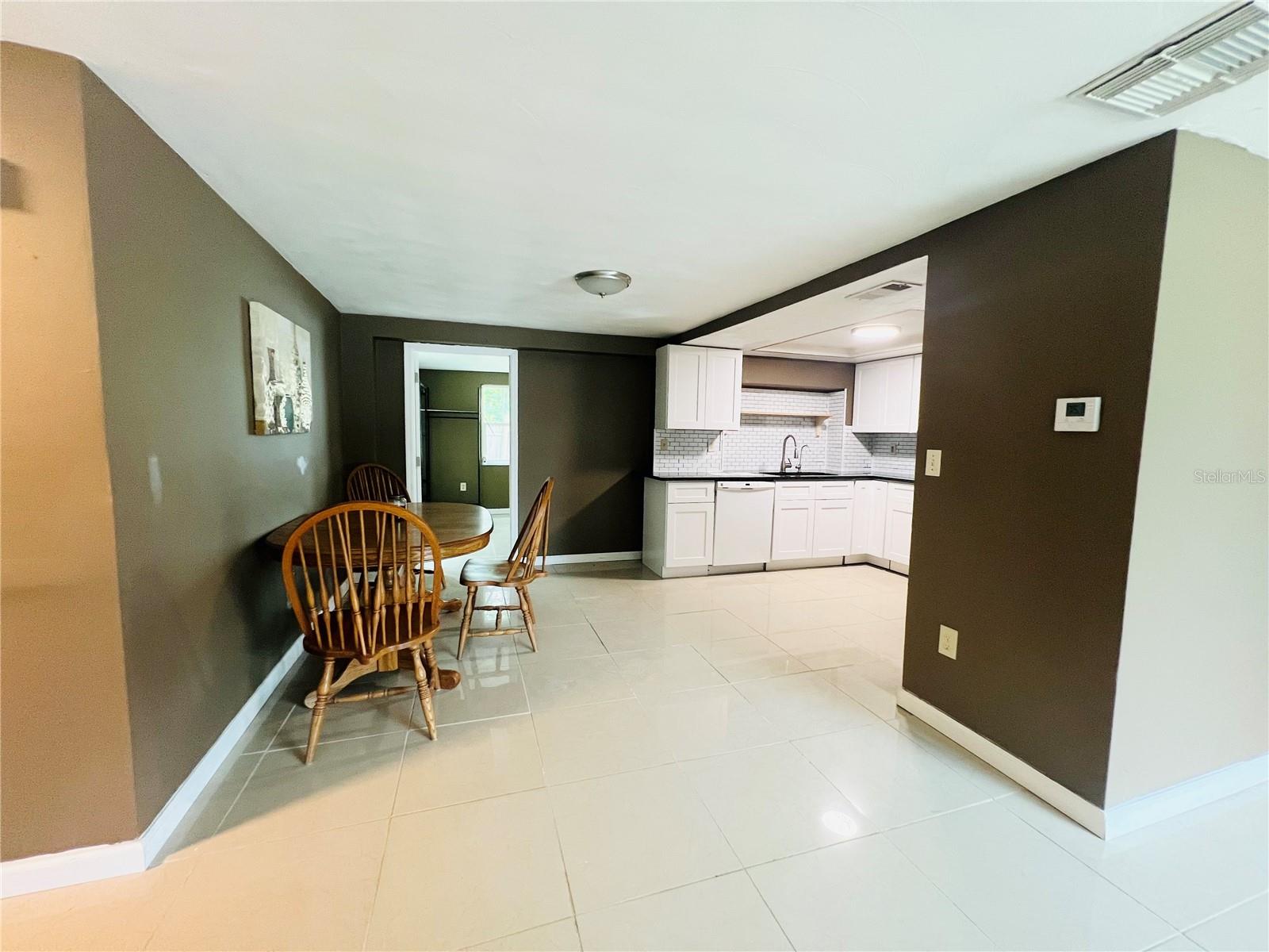 BEACON SQUARE - Residential