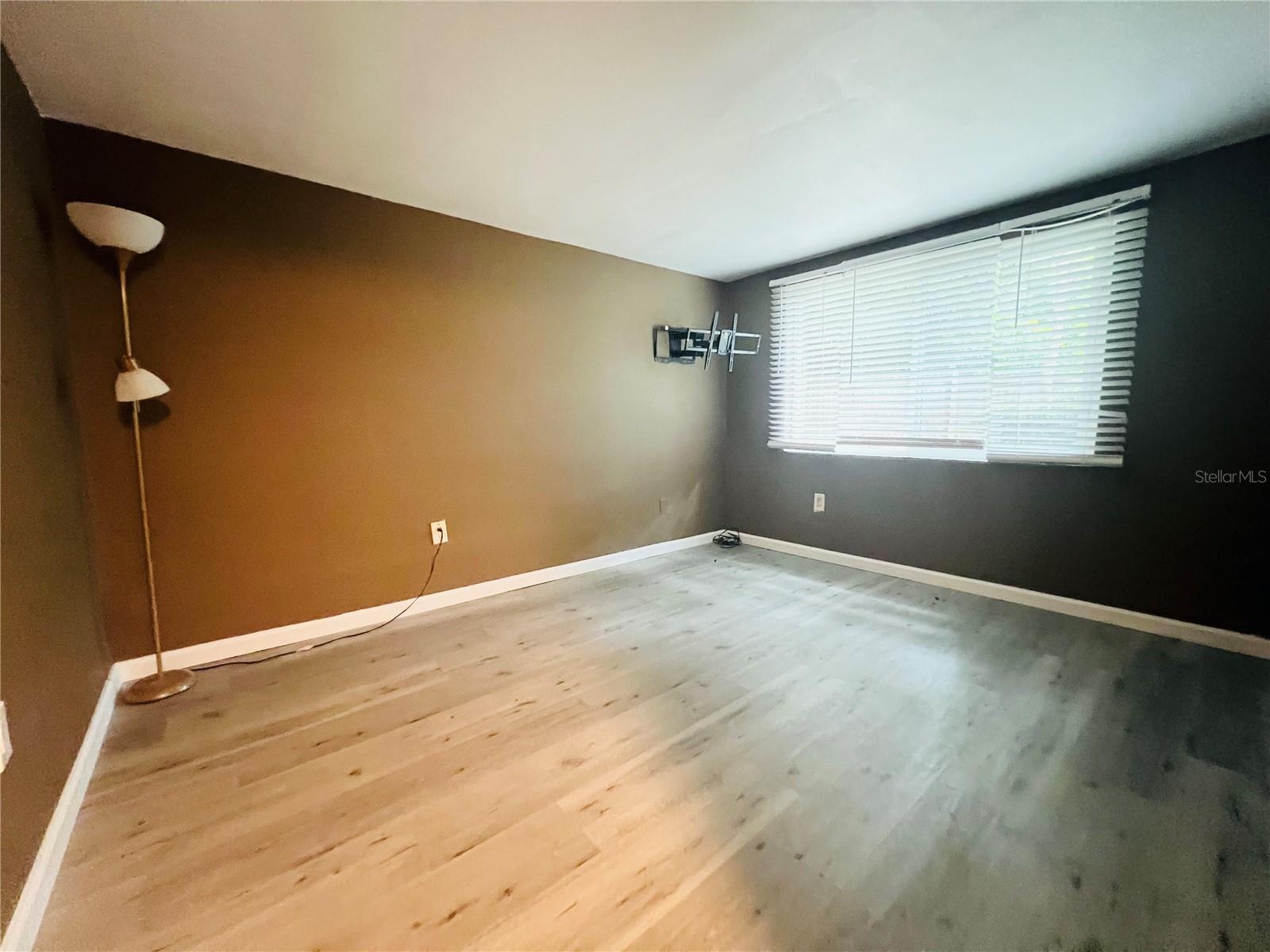 BEACON SQUARE - Residential