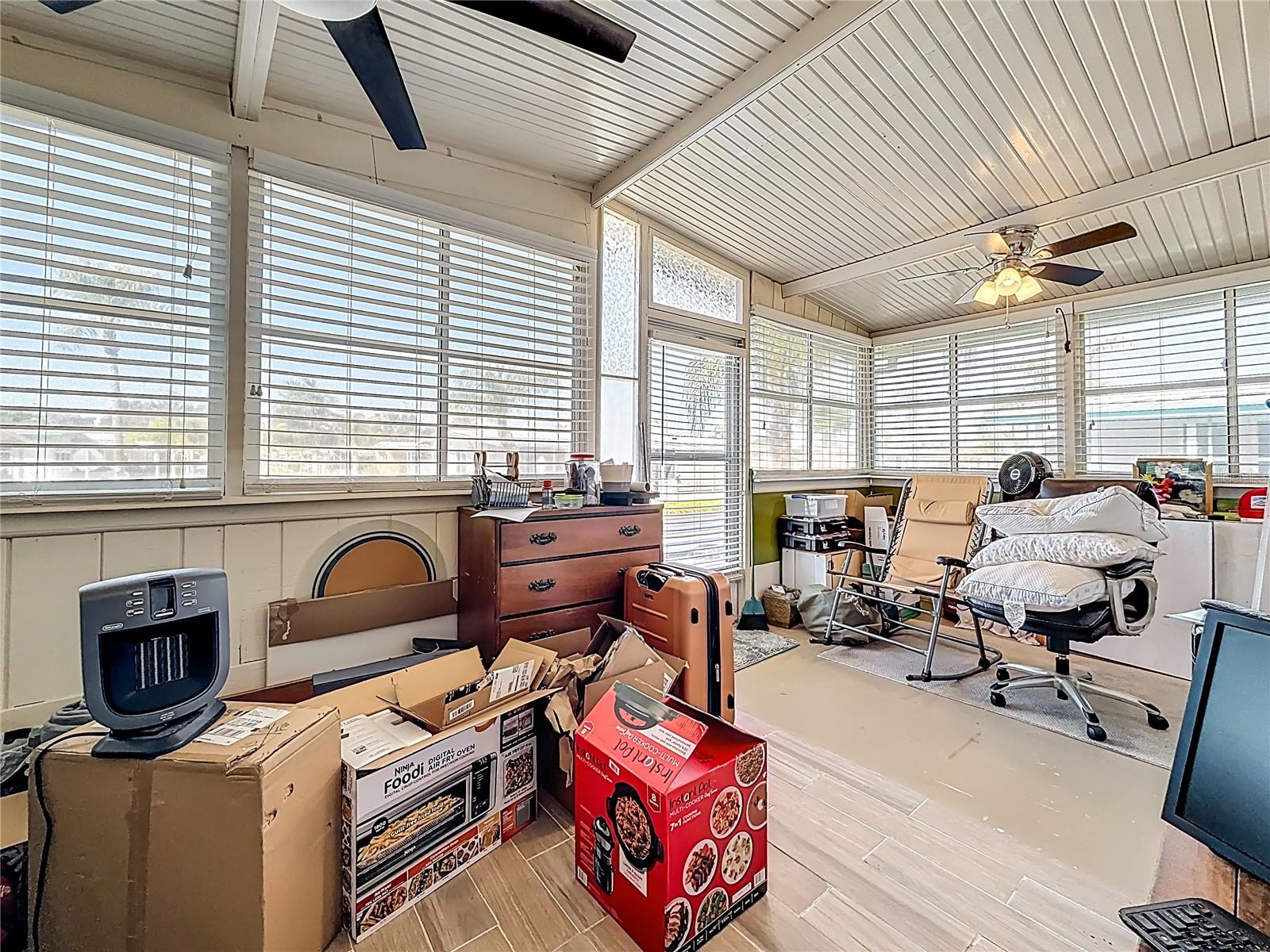 TARPON SHORES MOBILE HOME VILLAGE UNREC - Residential