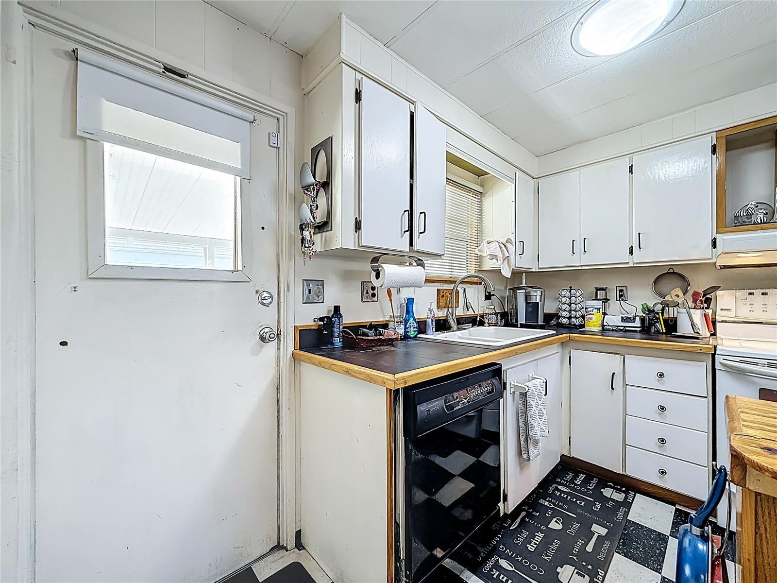 TARPON SHORES MOBILE HOME VILLAGE UNREC - Residential