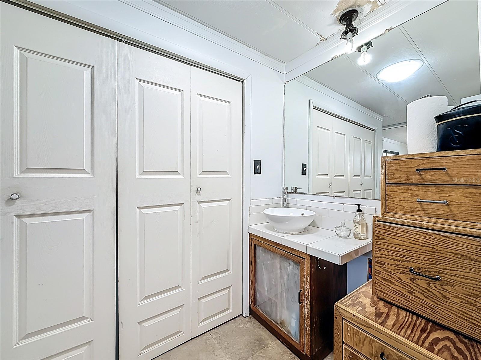 TARPON SHORES MOBILE HOME VILLAGE UNREC - Residential