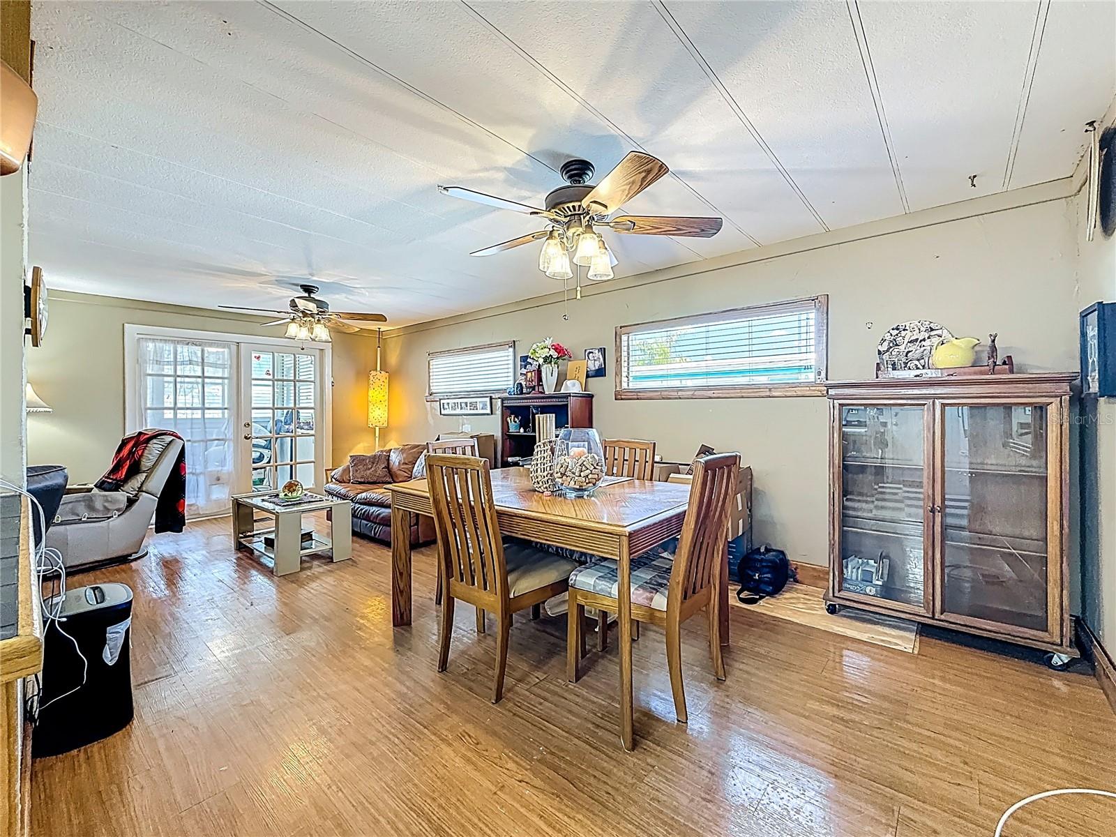 TARPON SHORES MOBILE HOME VILLAGE UNREC - Residential