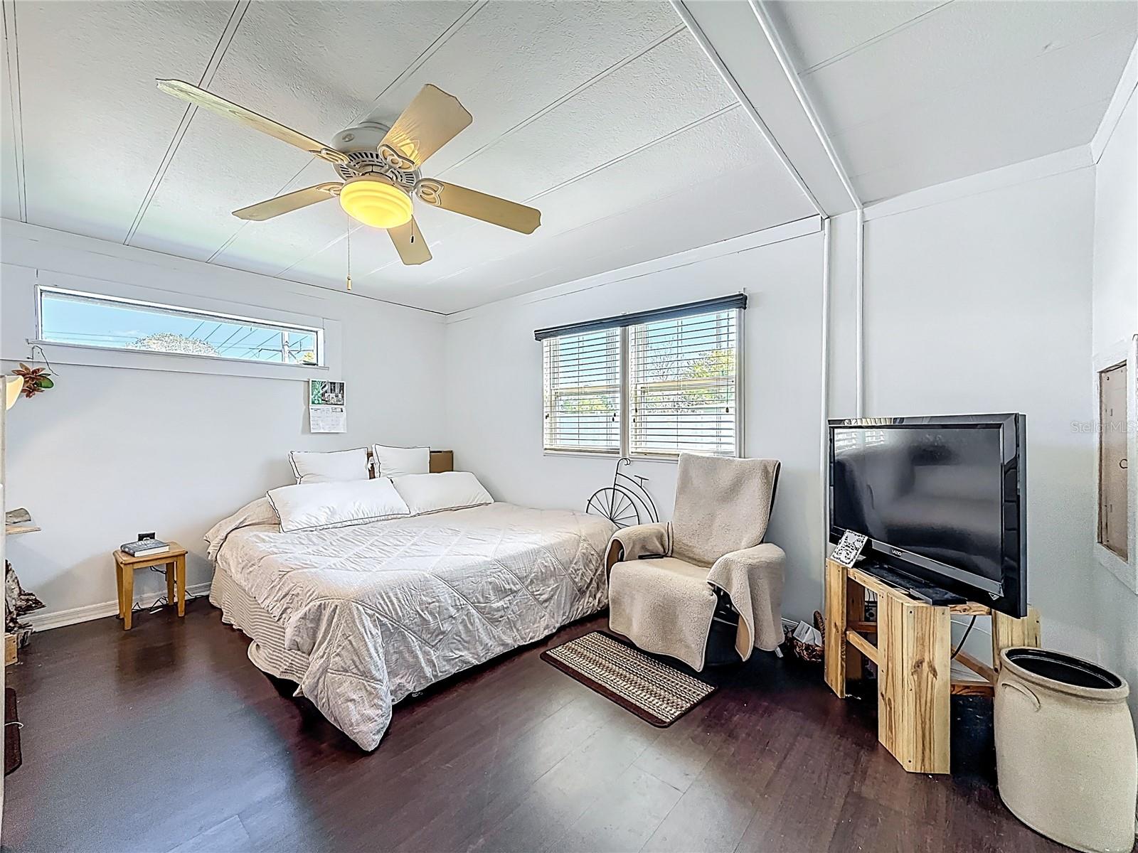 TARPON SHORES MOBILE HOME VILLAGE UNREC - Residential