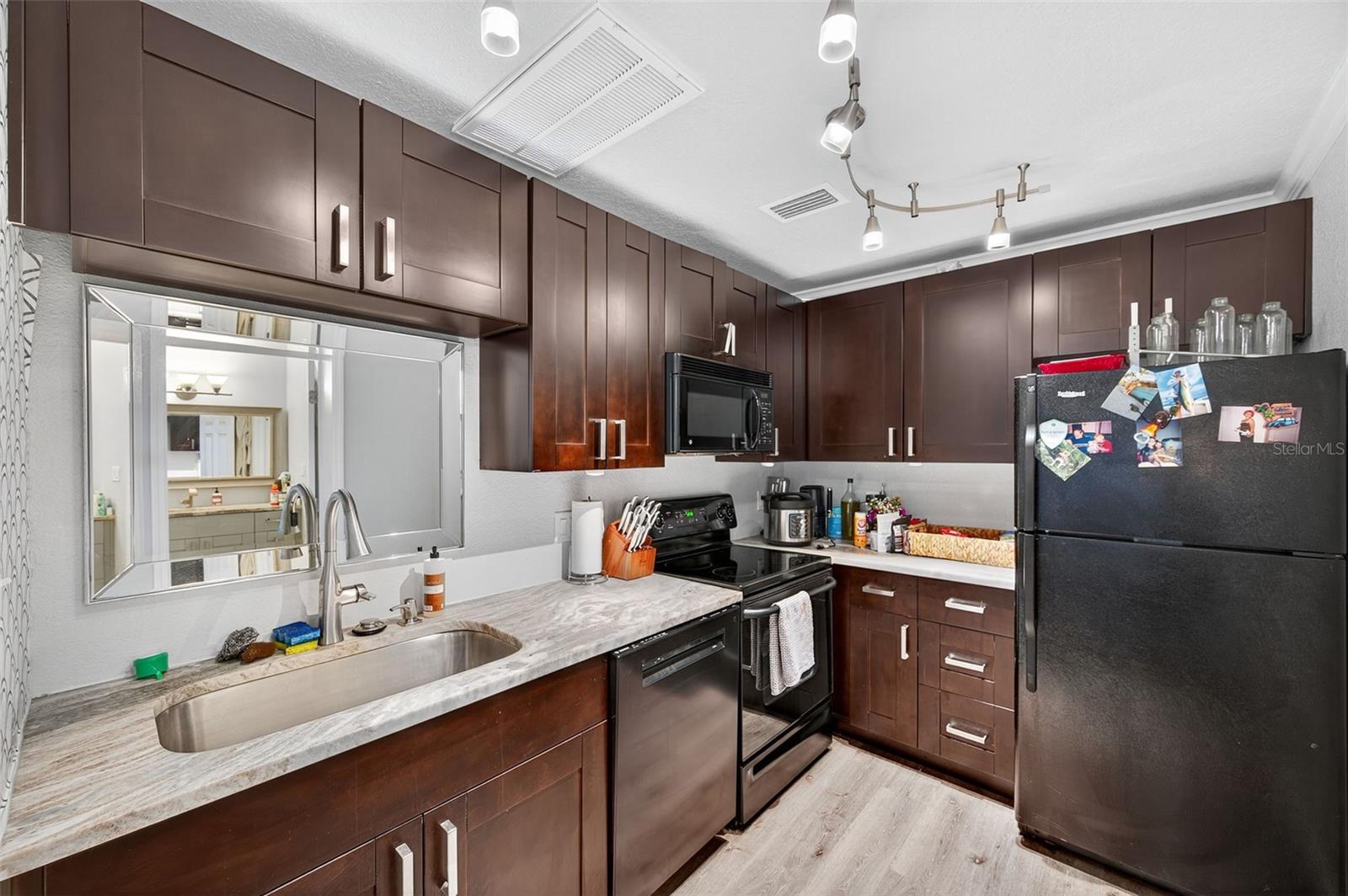 WATERSIDE AT COQUINA KEY SOUTH - Residential