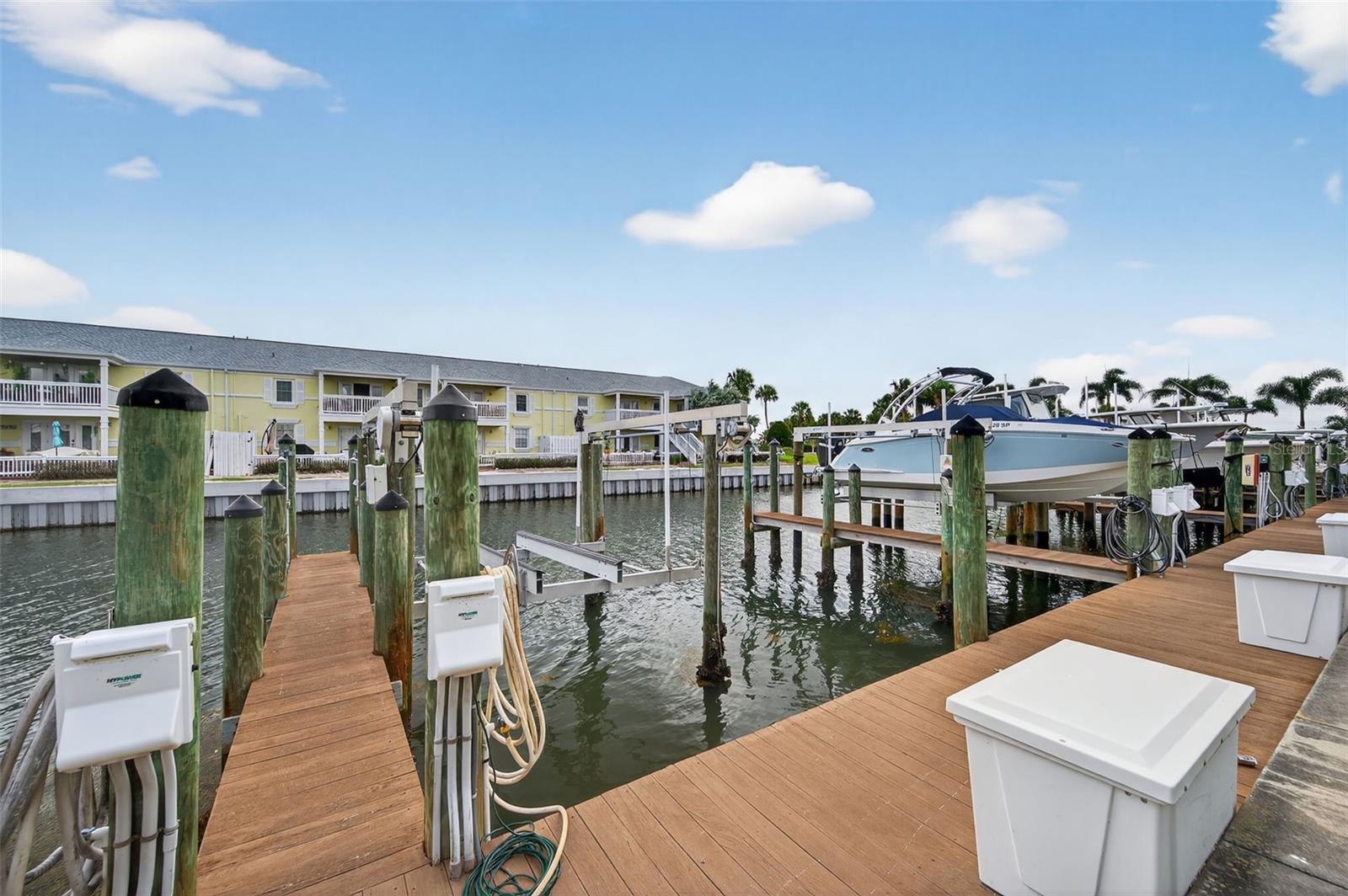 WATERSIDE AT COQUINA KEY SOUTH - Residential