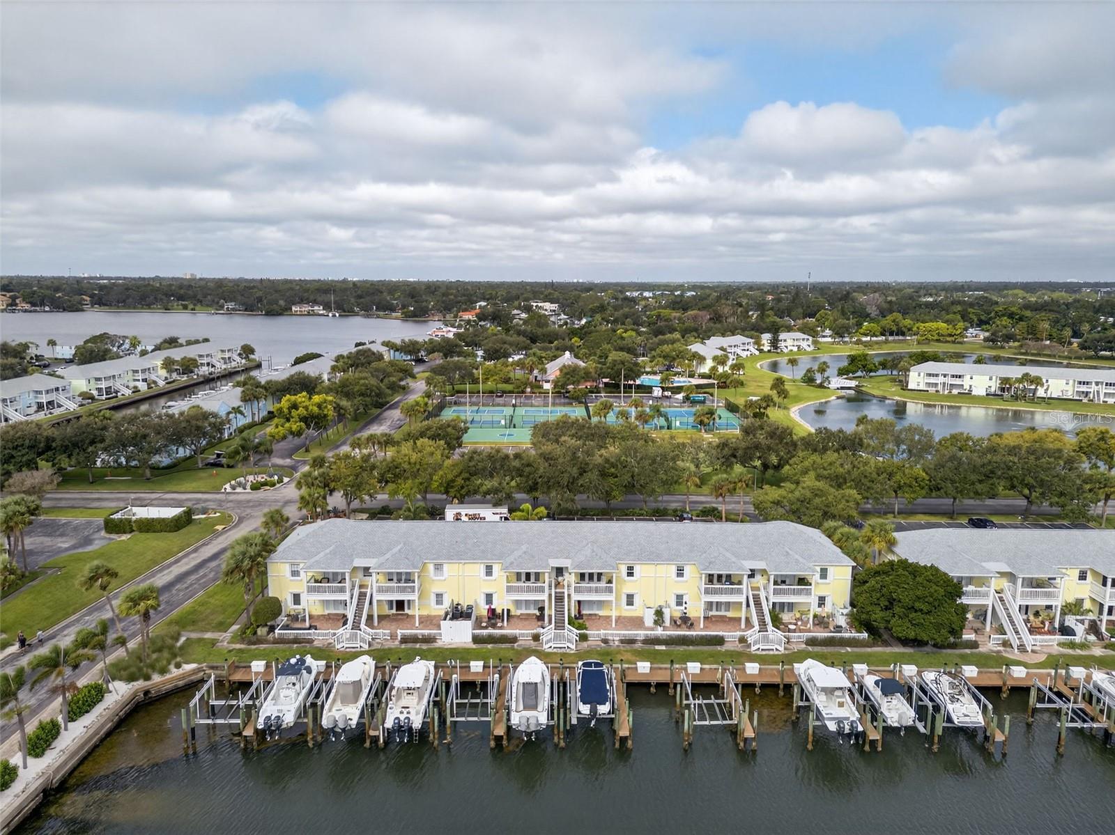 WATERSIDE AT COQUINA KEY SOUTH - Residential