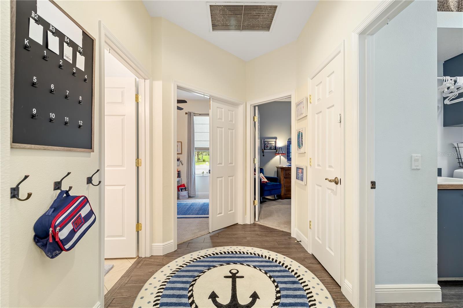 UNIVERSITY PLACE - Residential