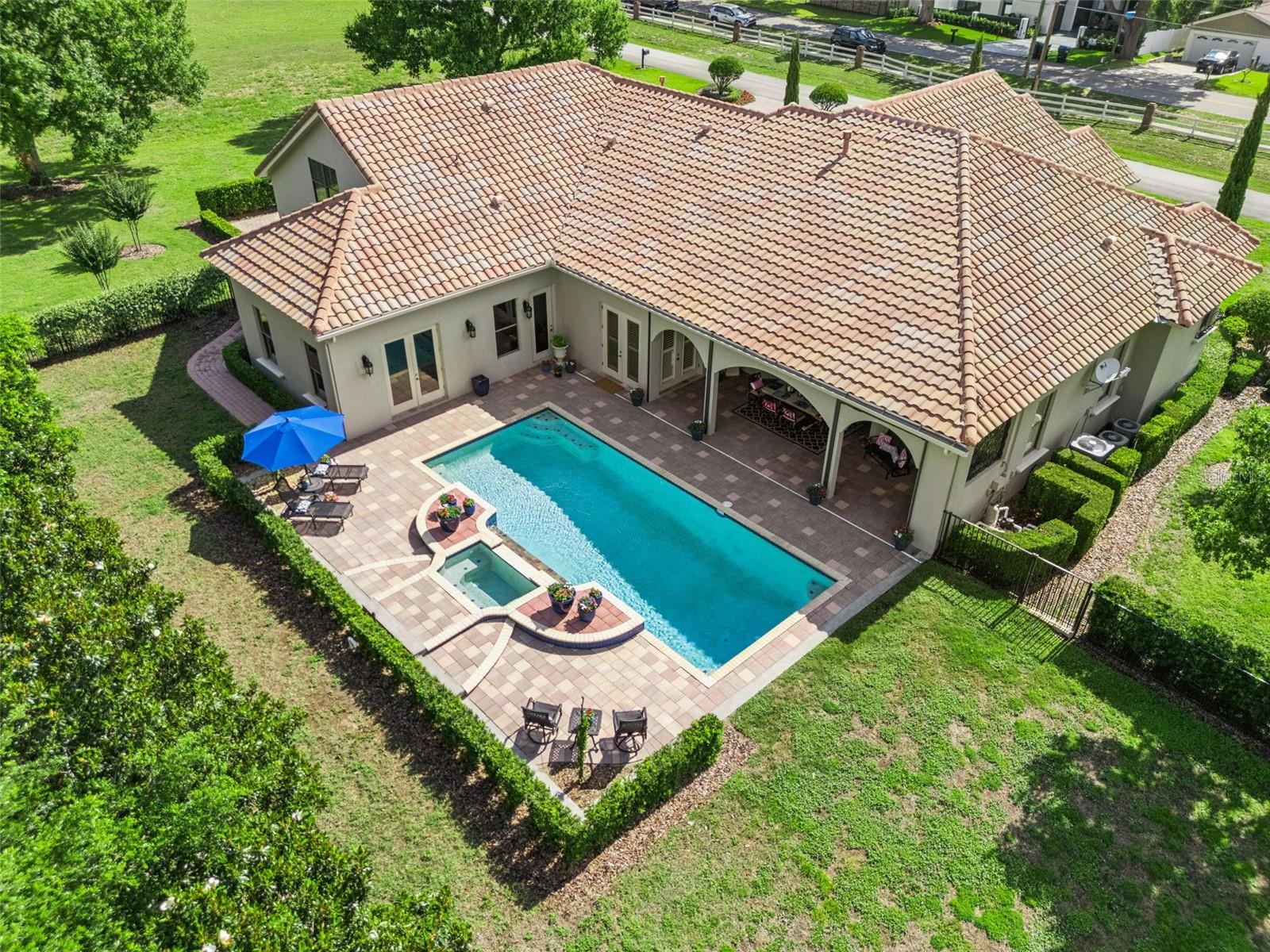 LAKE DAVIS ESTATES - Residential