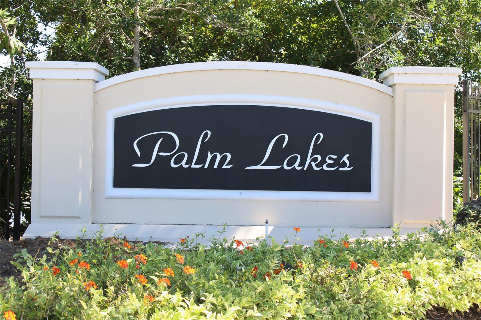 PALM LAKES - Residential Lease