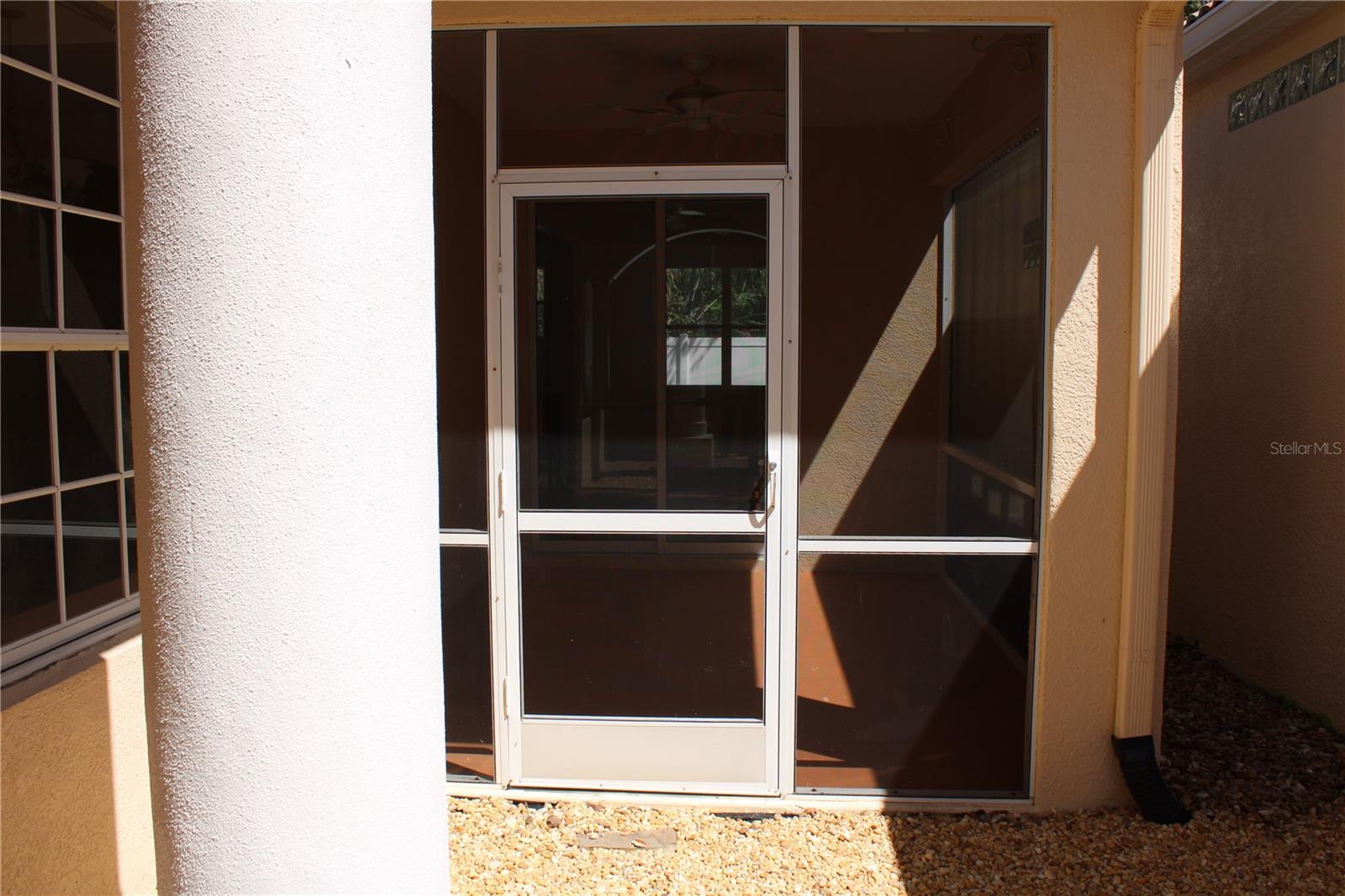 PALM LAKES - Residential Lease