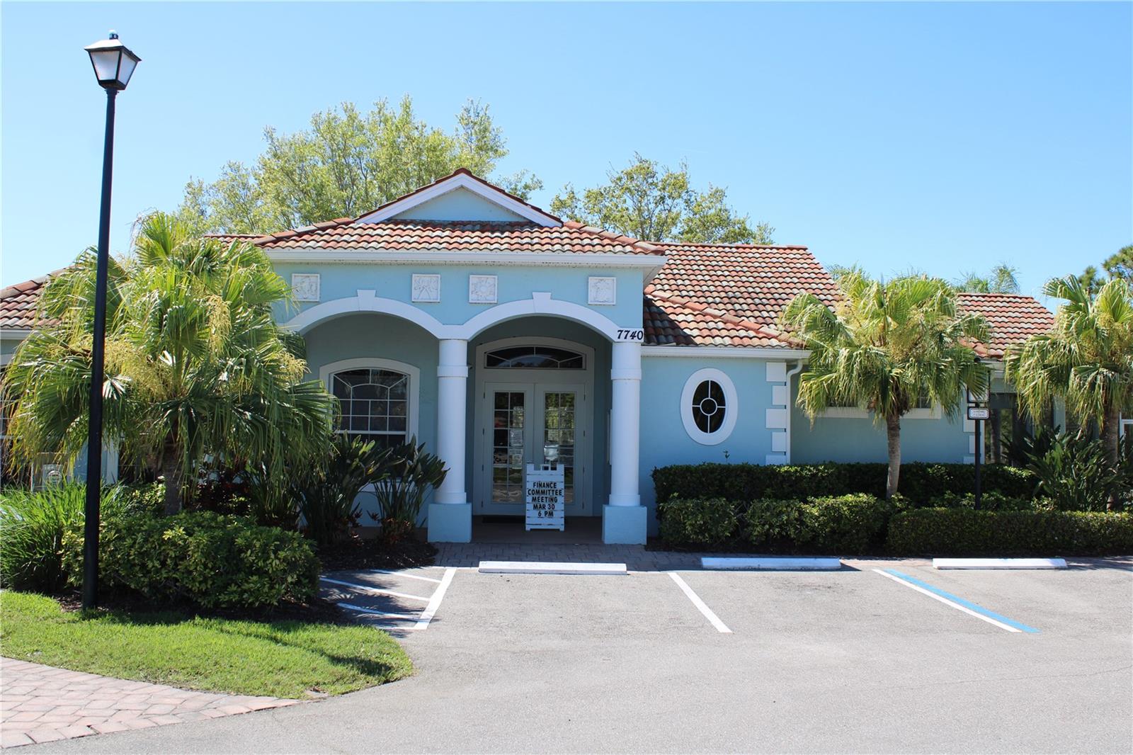 PALM LAKES - Residential Lease