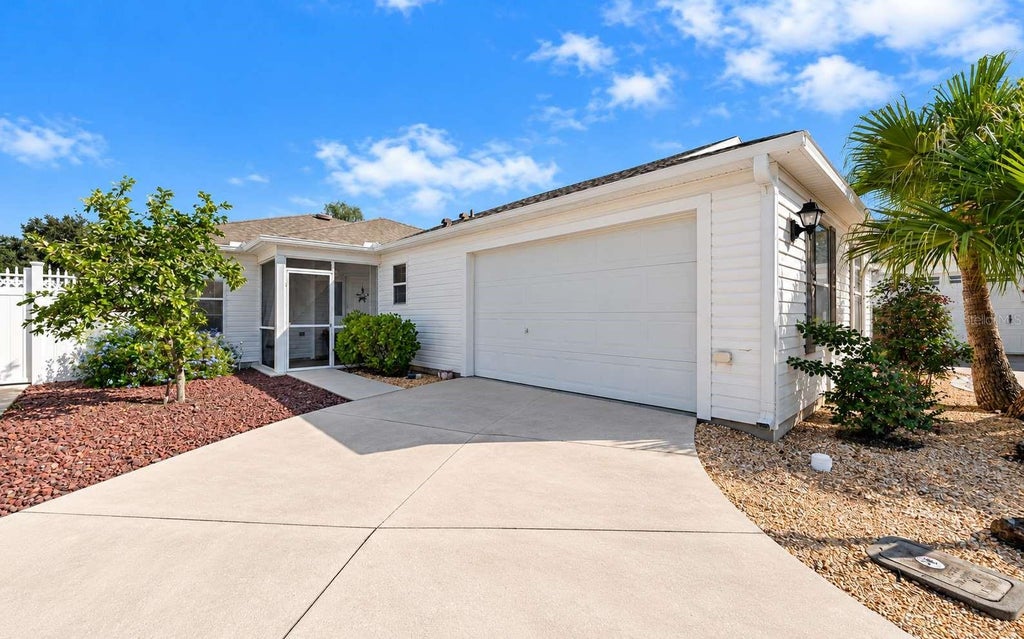 Photo of 2095 Jasper Way, The Villages, FL 32162 (MLS # OM734010)