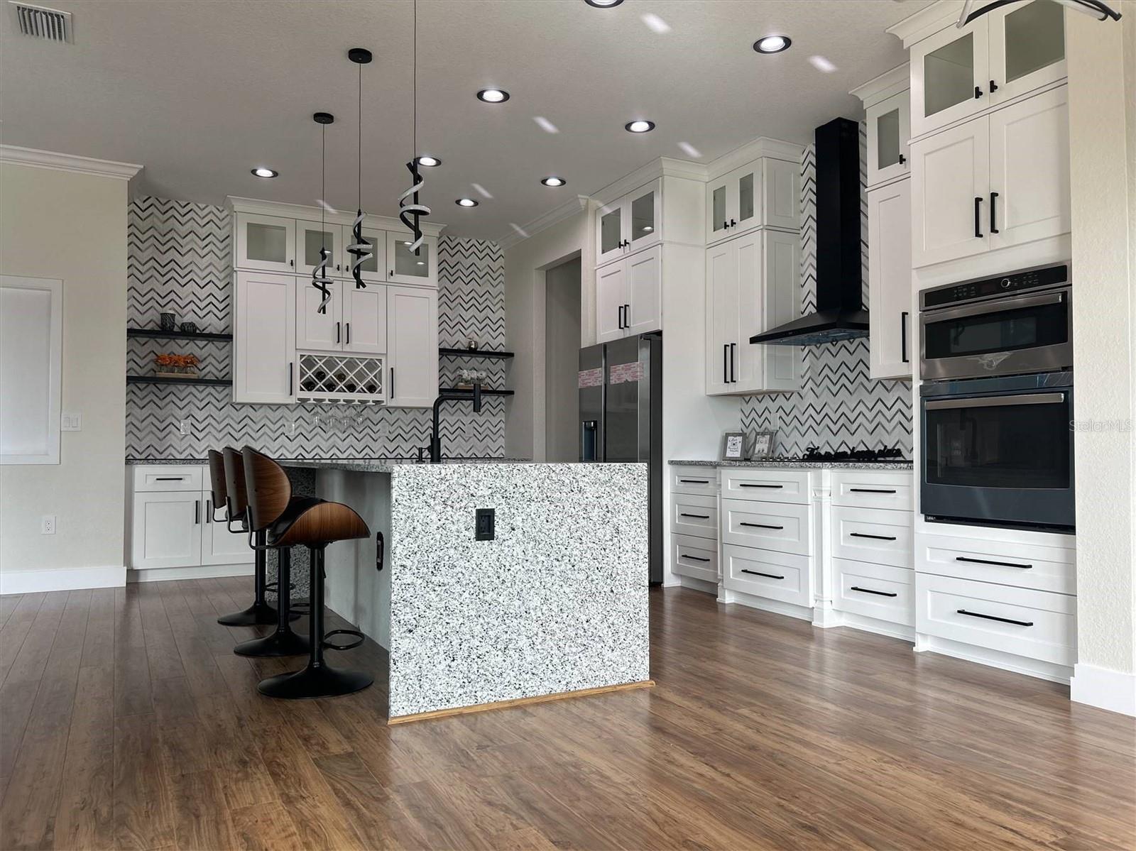 1126 ARREDONDO STREET