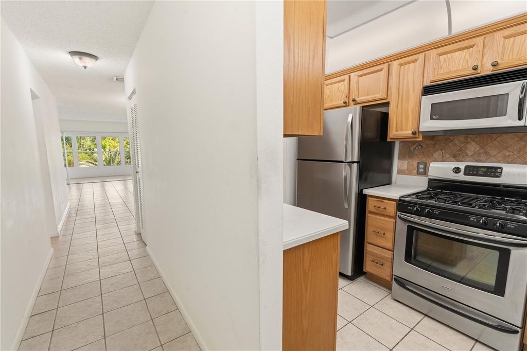 Photo of 200 El Camino Drive #312, Winter Haven, FL 33884 (MLS # K4903350)