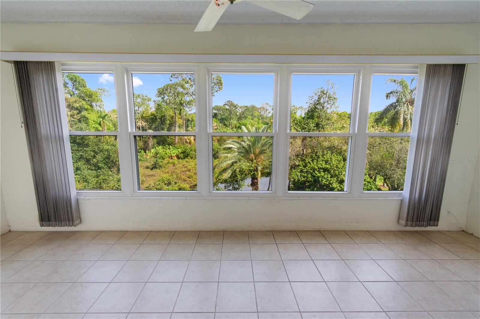 ORCHID SPGS VILL 200 CONDO - Residential