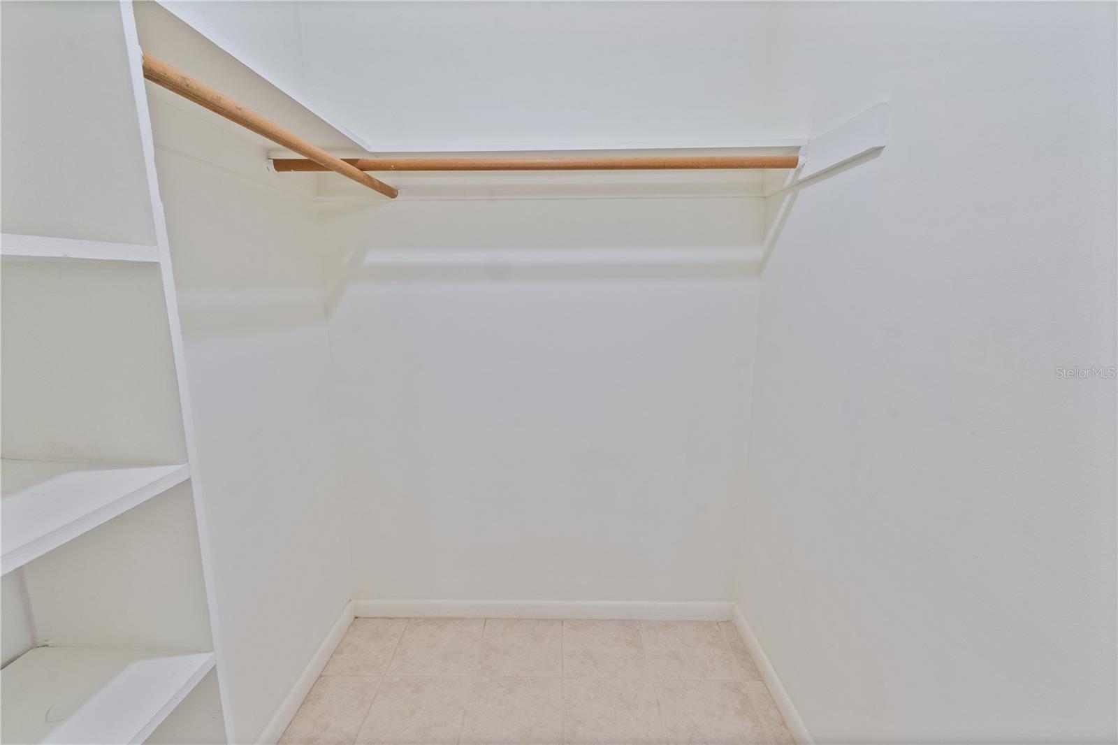 ORCHID SPGS VILL 200 CONDO - Residential