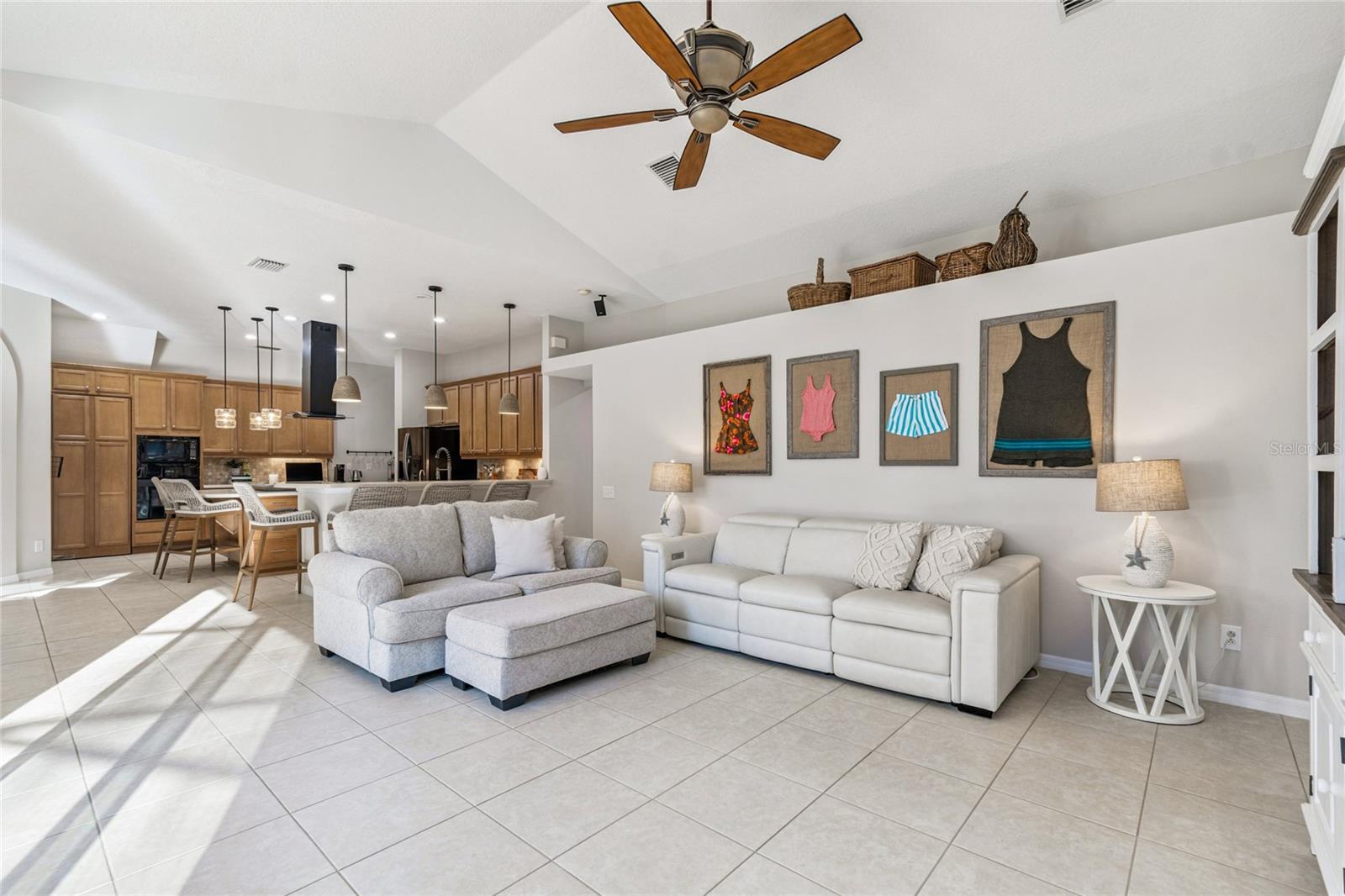 WEST MEADOWS PRCLS 21 & 22 - Residential