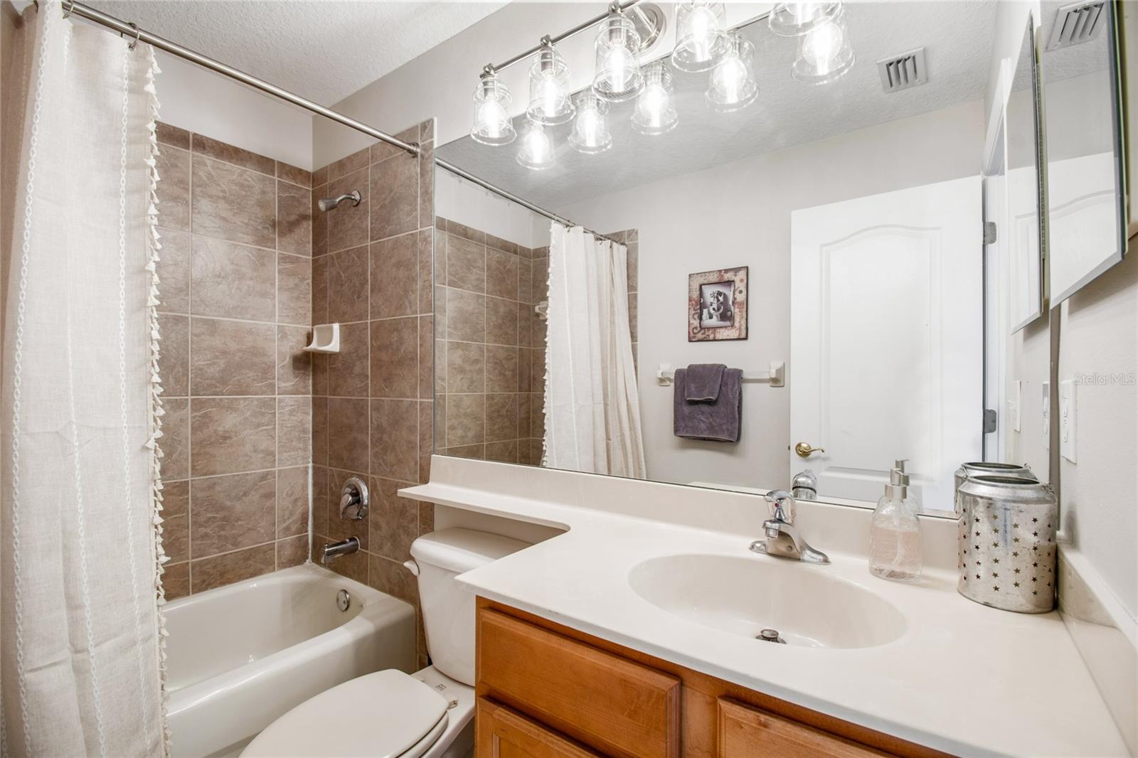 WEST MEADOWS PRCLS 21 & 22 - Residential