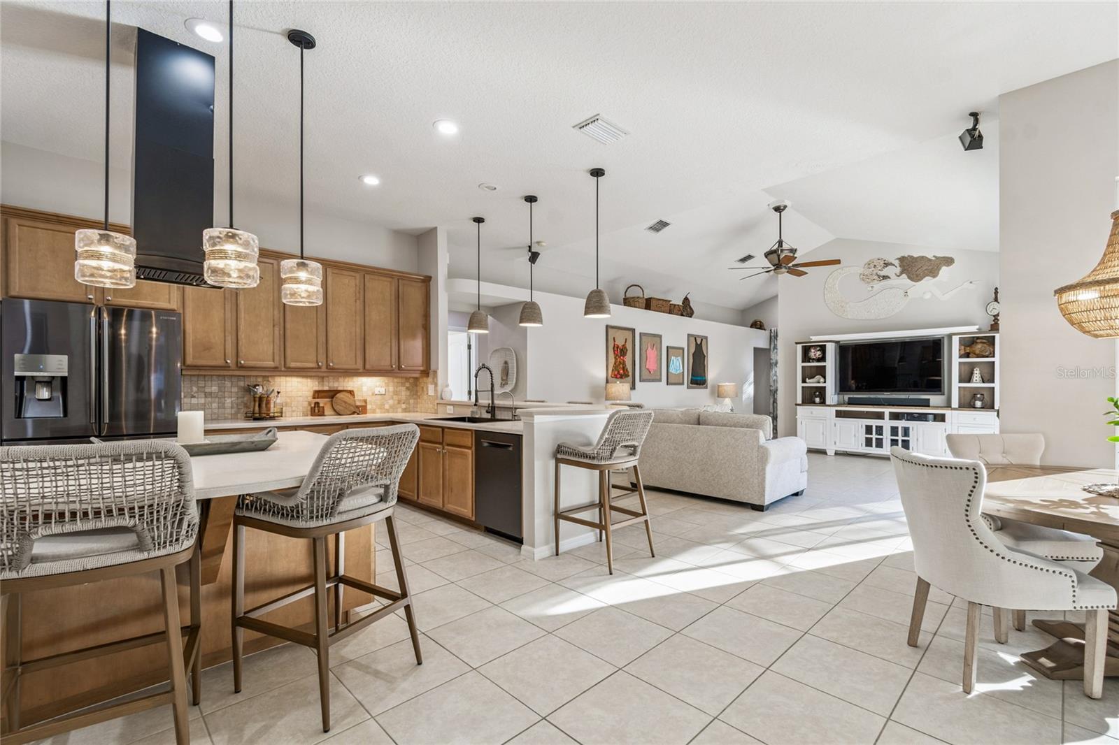 WEST MEADOWS PRCLS 21 & 22 - Residential