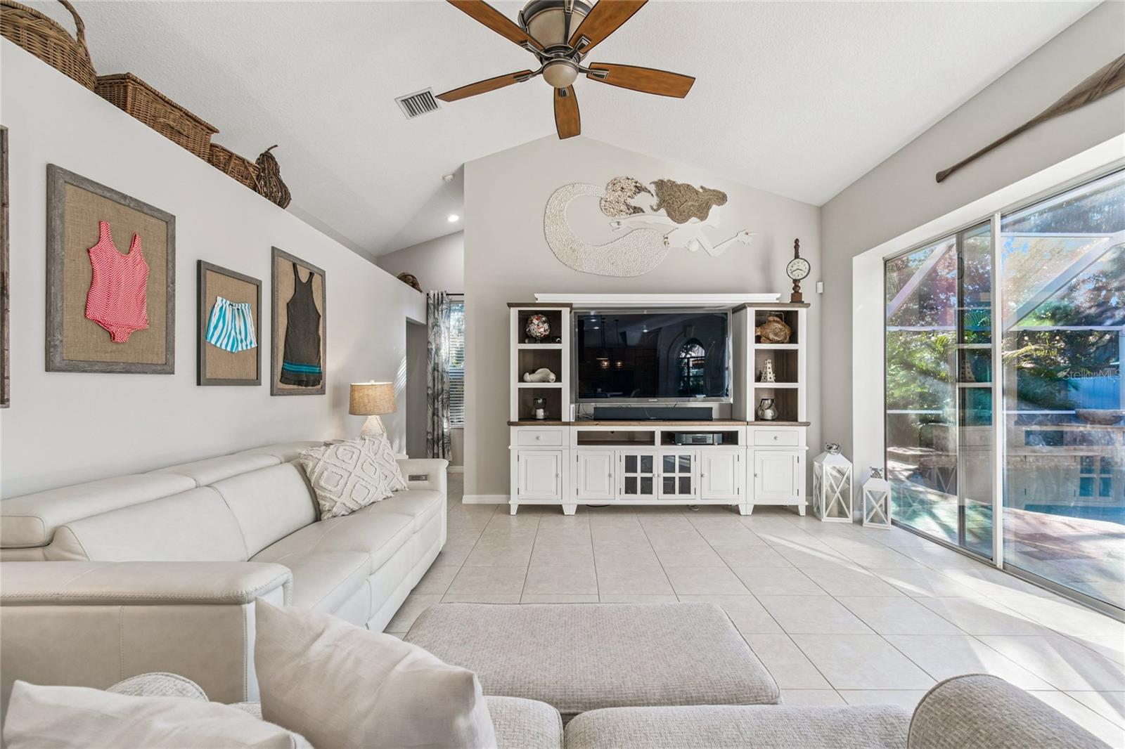 WEST MEADOWS PRCLS 21 & 22 - Residential