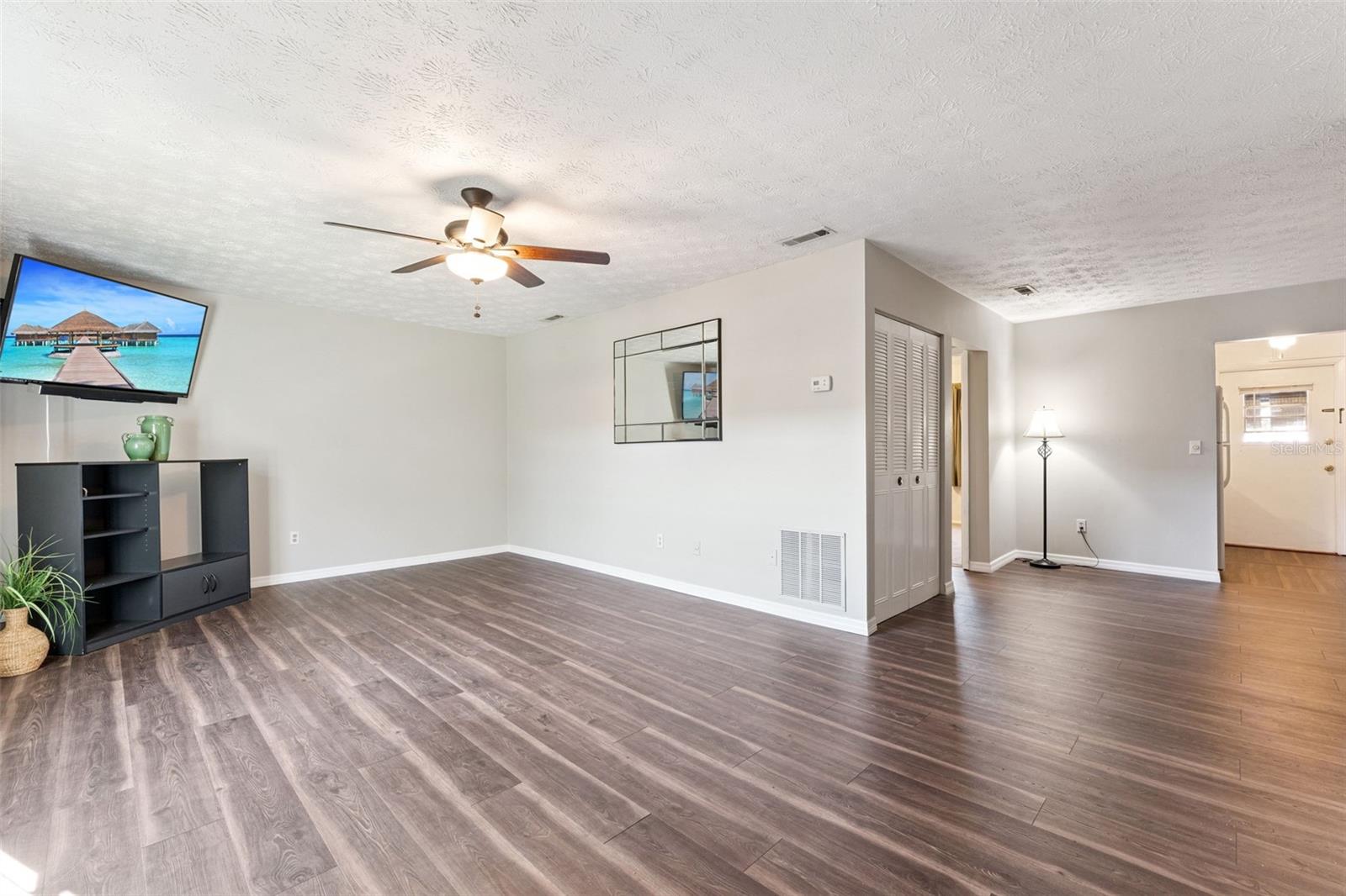 CAMELOT BY LAKE CONDO - Residential