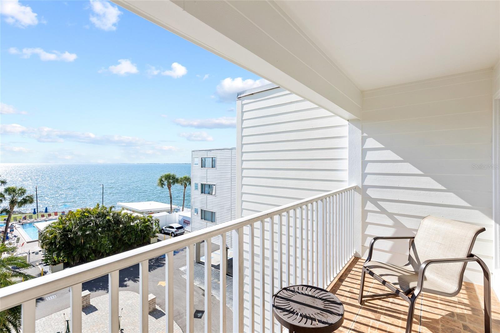 2506 N ROCKY POINT DRIVE 458