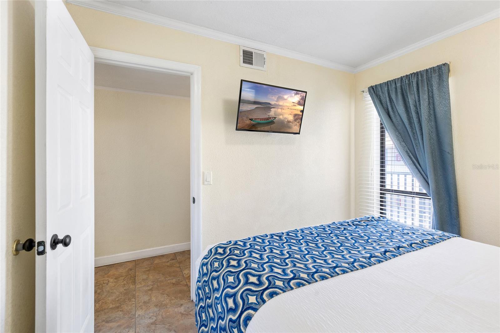 SAILPORT RESORT CONDO ON - Residential