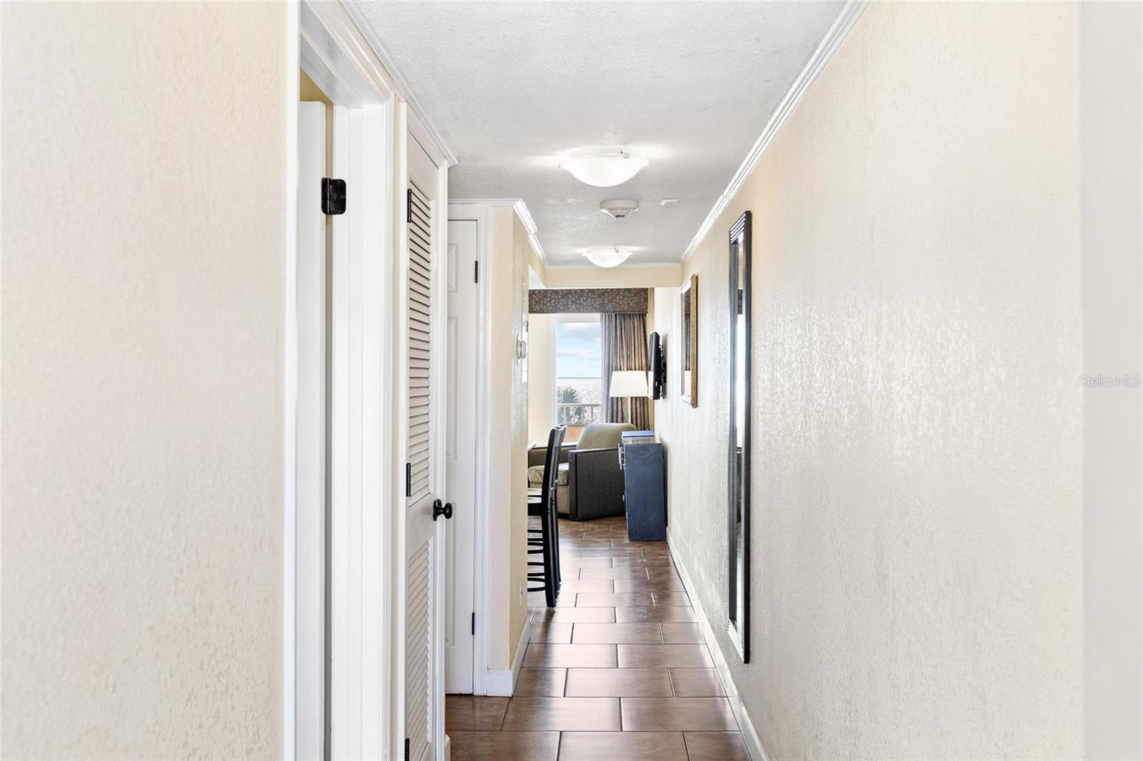 2506 N ROCKY POINT DRIVE 458