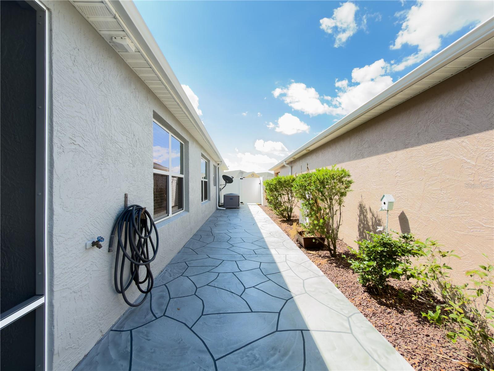 VILLAGES OF HILLSBOROUGH - VENTURA VILLAS - Residential