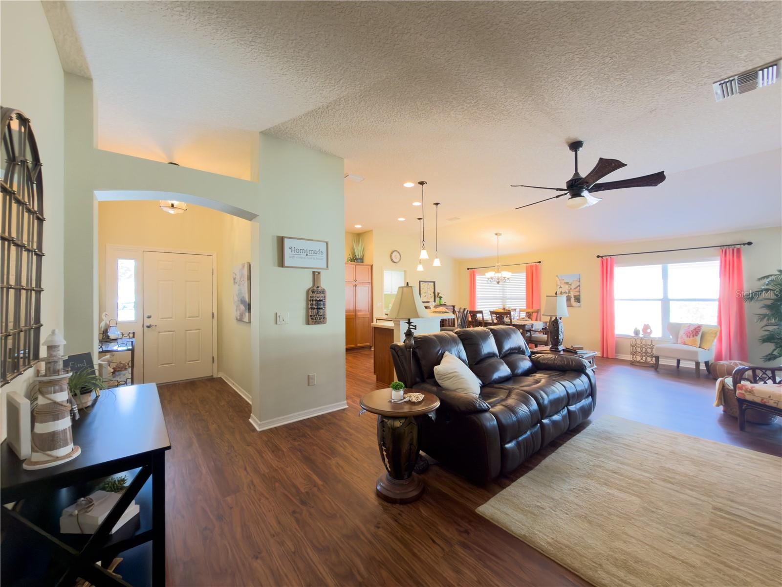 VILLAGES OF HILLSBOROUGH - VENTURA VILLAS - Residential