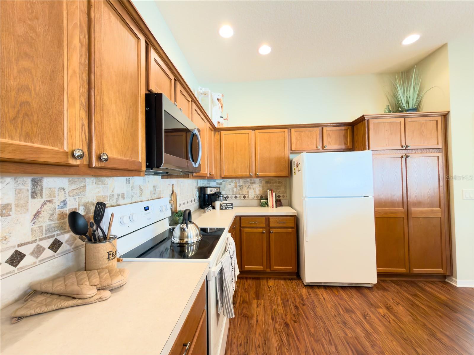 VILLAGES OF HILLSBOROUGH - VENTURA VILLAS - Residential