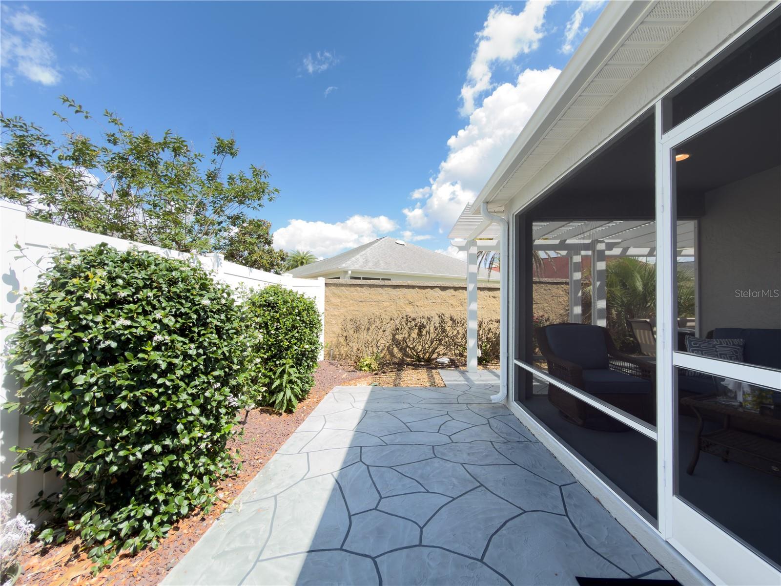 VILLAGES OF HILLSBOROUGH - VENTURA VILLAS - Residential