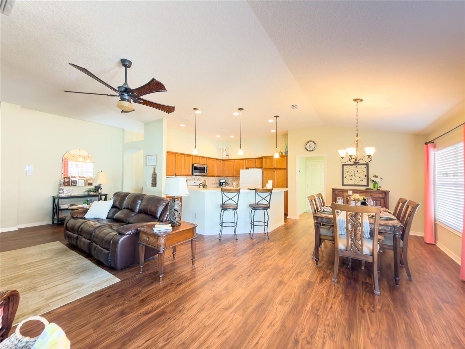 VILLAGES OF HILLSBOROUGH - VENTURA VILLAS - Residential