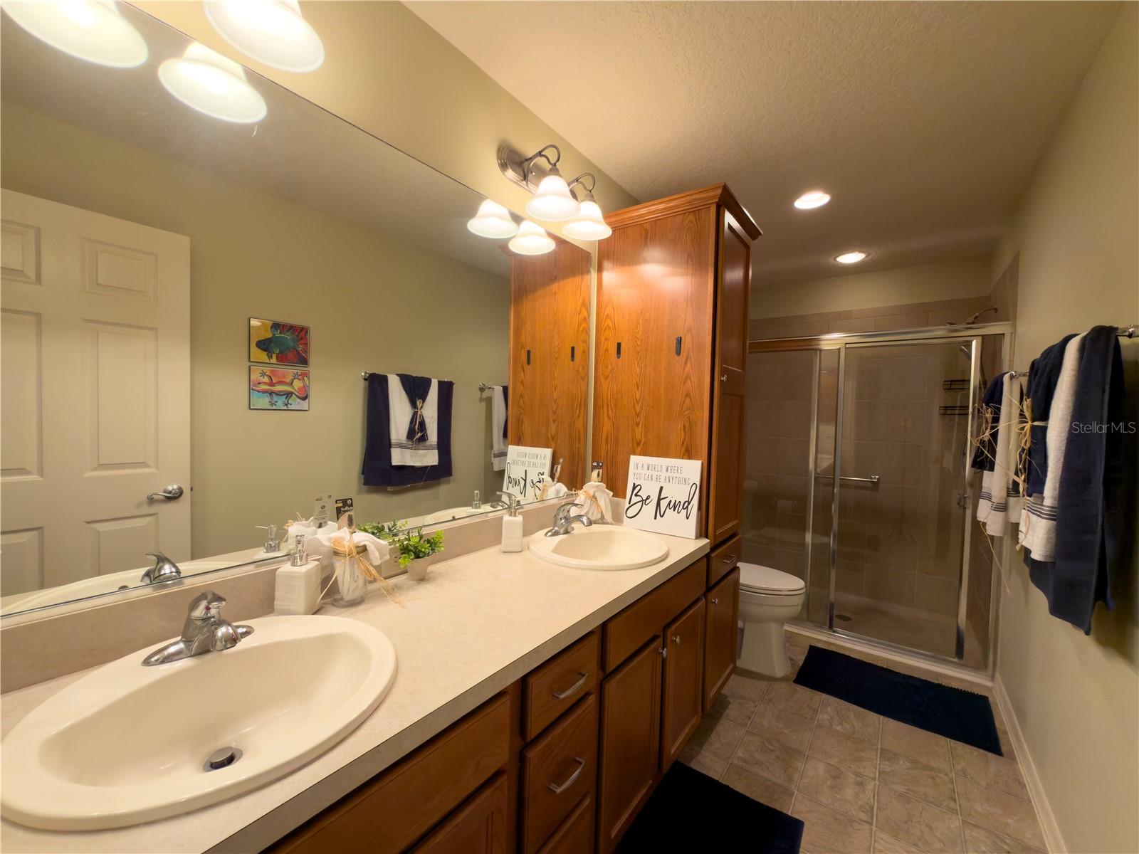 VILLAGES OF HILLSBOROUGH - VENTURA VILLAS - Residential