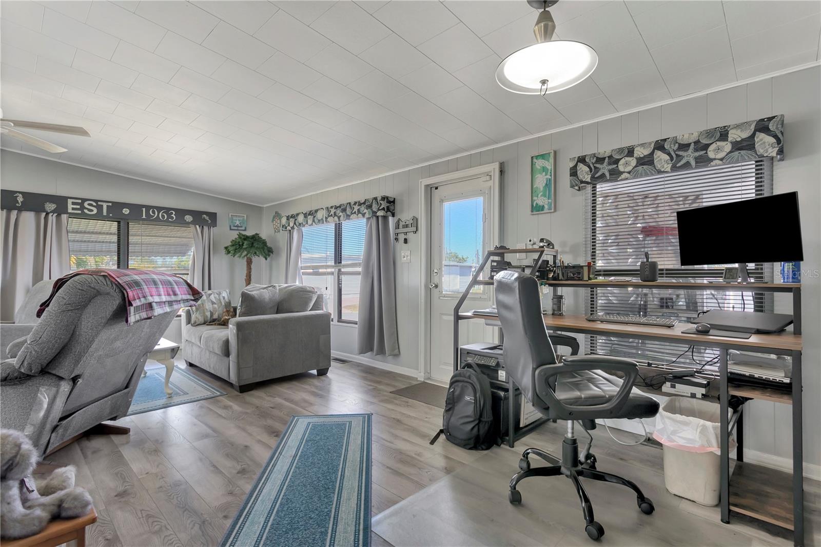 FAIR LANE ACRES THIRD ADD - Residential