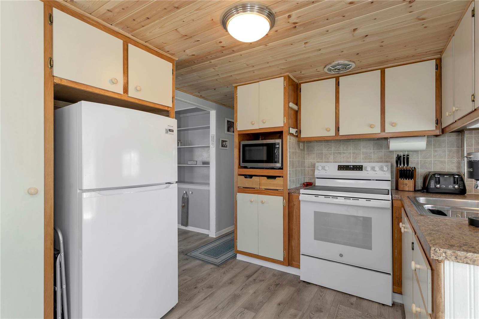 FAIR LANE ACRES THIRD ADD - Residential