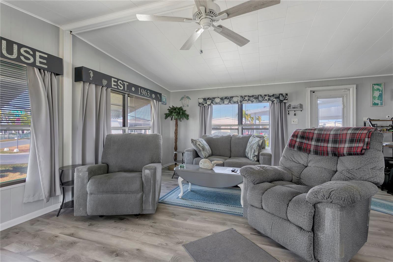 FAIR LANE ACRES THIRD ADD - Residential